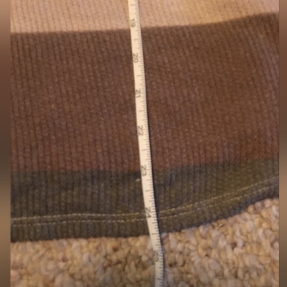 Riah Striped V-Neck Waffle Knit Fashion Sweater Woman's L/XL - Picture 4 of 4